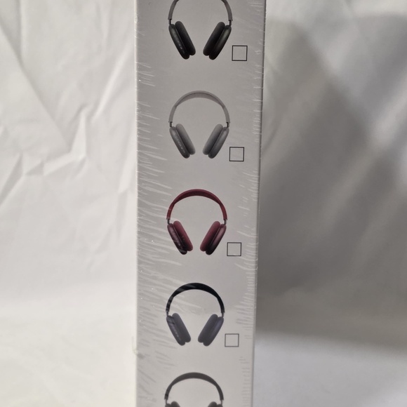 Red New P9 Pro Max Wireless Headphones With Microphone Headset - Picture 6 of 7